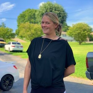 Meet your Posher, Lauren